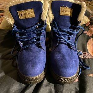 Fur lined blue ankle boots